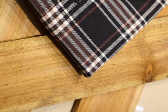 MEDIUM CHEX SHIRTS BROWN & BLACK - Image 3