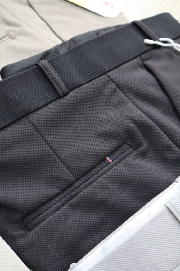 HEAVY PEANUT ARMANI BLACK